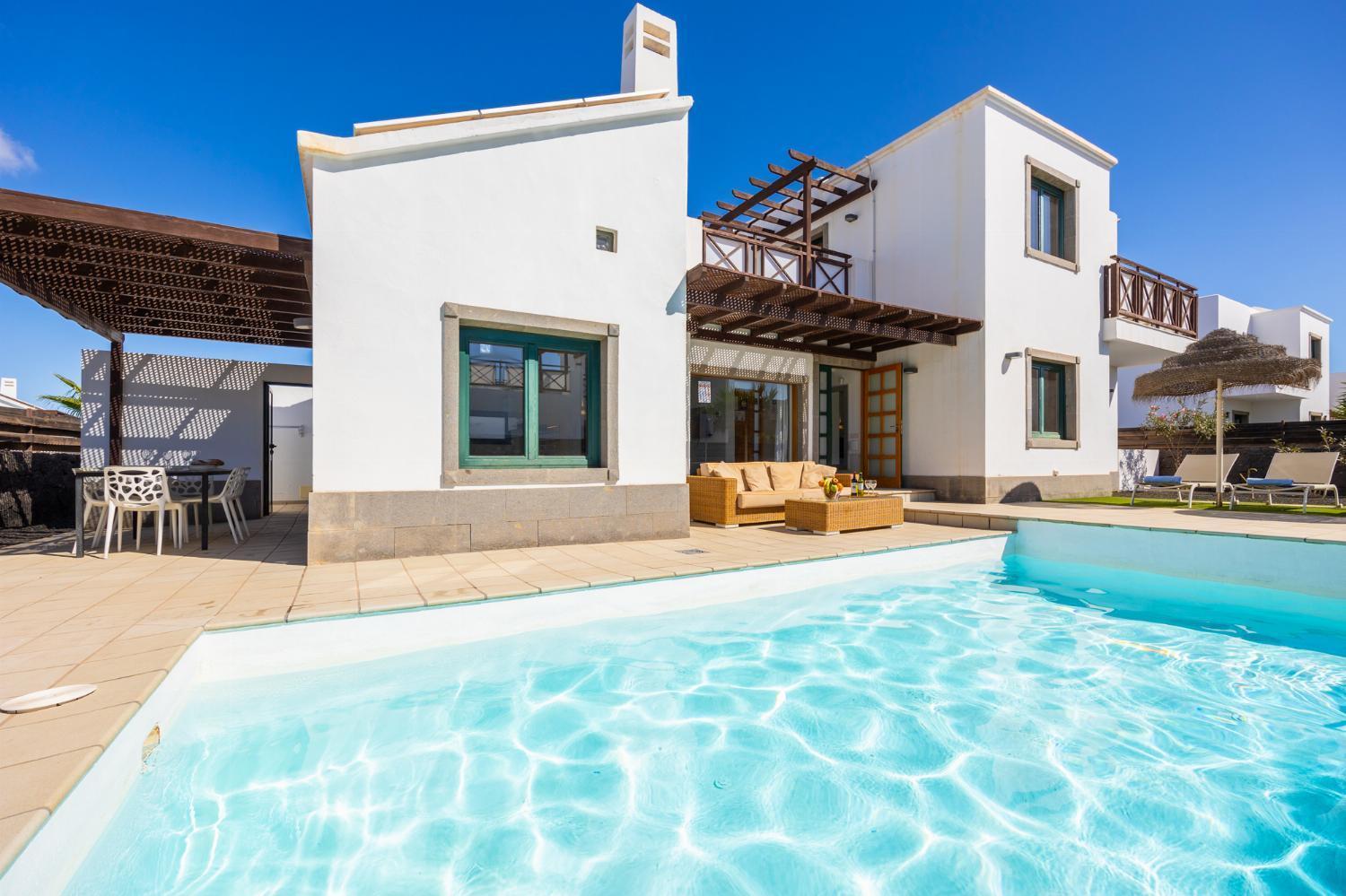 Villa Dacil Плая Бланка Екстериор снимка